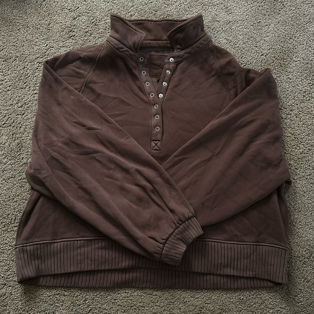 Aerie cropped brown henley sweatshirt